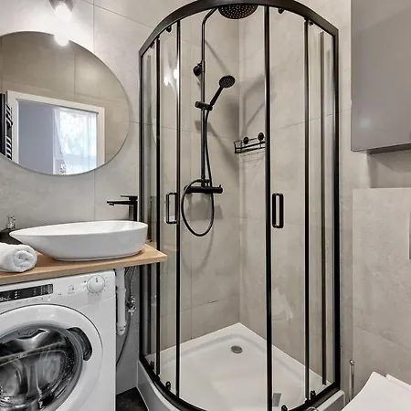 Hallera شقة غدانسك